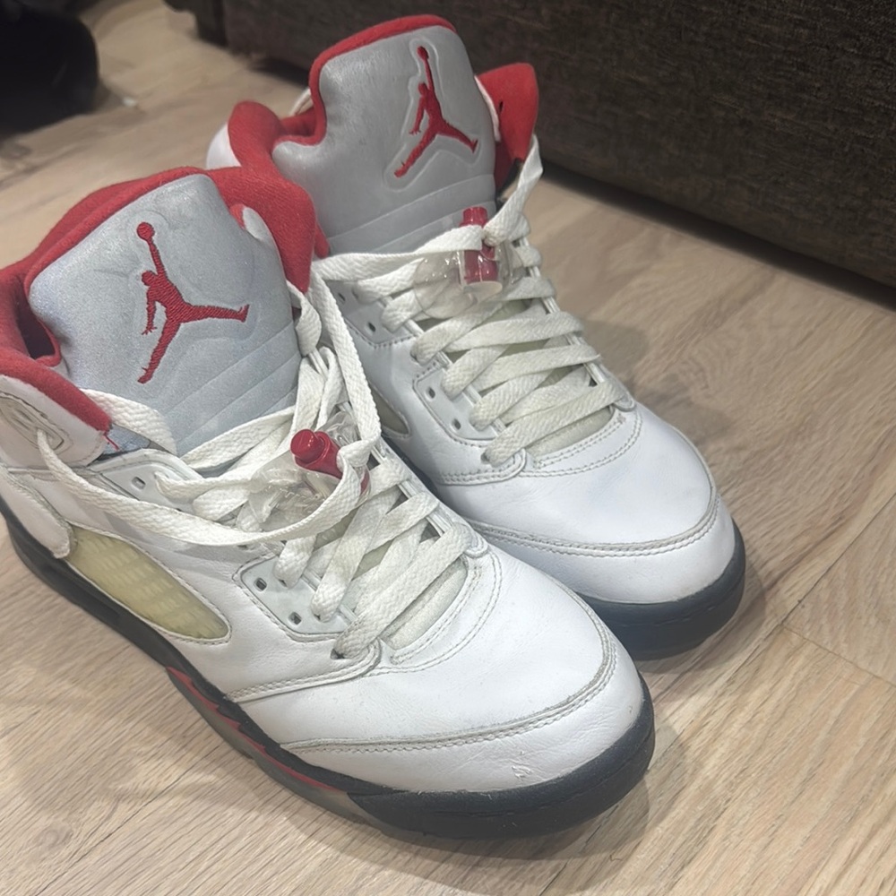 Air Jordan 5s